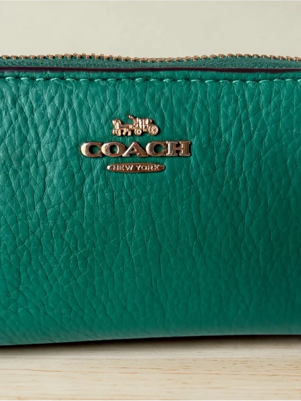 COACH Green Leather Long Zip Wallet with Pink Strap Accent Style C8277